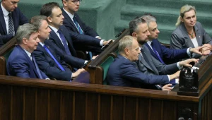 Ministrowie razem z premierem Donaldem Tuskiem podczas posiedzenia Sejmu