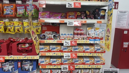 Dealz ruszył z promocjami na słodycze i kawę. Te okazje warto sprawdzić od dziś