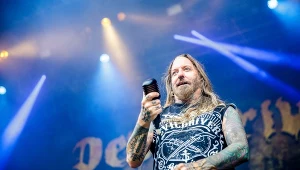 Dez Fafara stoi na czele grupy DevilDriver