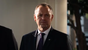 "Niezgodna z kierunkiem WHO", "kneblowanie debaty". Chcą weta prezydenta