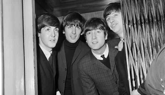 Wszędzie zabierał ze sobą aparat. "Cichy Beatles" i jego koledzy na nieznanych zdjęciach