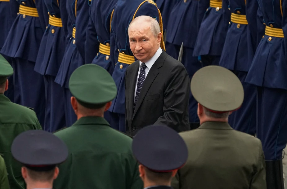 Przywódca Rosji Władimir Putin Prezydent Rosji Władimir Putin wśród rosyjskich żołnierzy