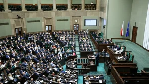 Nowy sondaż po aferze szpitalnej. Na kogo zagłosowaliby Polacy?
