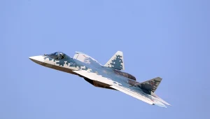 Rosjanie wzmacniają ochronę fabryki. Nie chcą stracić myśliwców Su-57