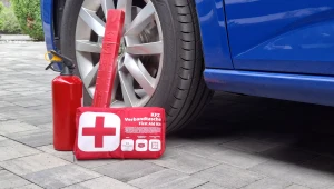 Nowe obowiązkowe wyposażenie samochodu obejmie apteczkę. Ale nie dla wszystkich