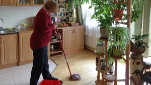 Parkiet to bardzo trwała podłoga, która służy przez wiele lat