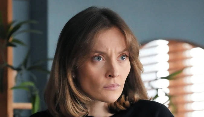 Renata (Anna Mrozowska) wyzna Dominice, że jest pewna, iż Marcin ją zdradza