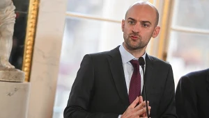 Francja. Paryż wzywa rosyjskiego ambasadora, w tle akcja służb Rosji