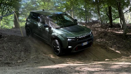 Jeep Avenger przeszedł modernizację. Lifting ledwie widoczny na pierwszy rzut oka, ale znaczący.