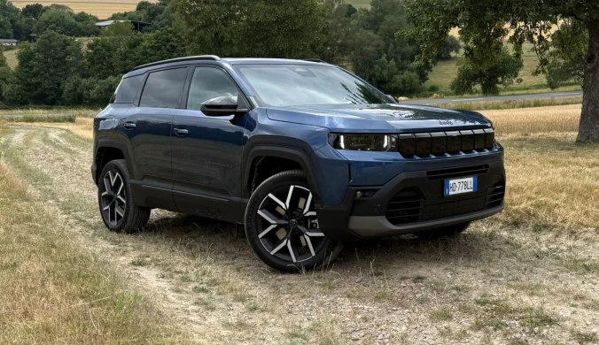 Jeep Compass z hybrydą plug-in to złoty środek w ofercie napędowej modelu.