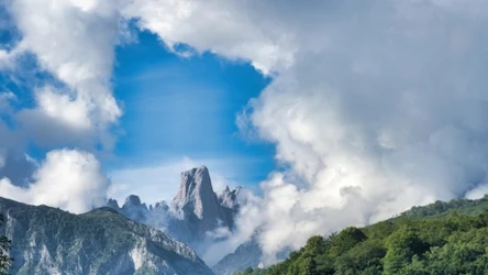 Park Narodowy Picos de Europa coraz częściej trafia do zestawień najbardziej malowniczych zakątków Europy i świata. Co o nim wiadomo?