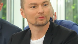 O mały włos a Liber nie zostałby muzykiem. Kształcił się w innym kierunku