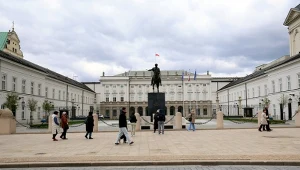 Incydent przed Pałacem Prezydenckim. 47-latek miał przy sobie broń
