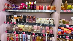 HITOWE perfumy na lato. Te zapachy kupisz aż 30% taniej w Super-Pharm