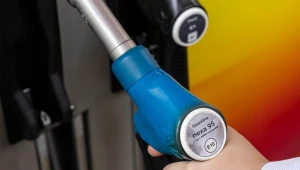 BMW i Toyota stawiają na nowe paliwa VEEF, czyli tzw. ”kwalifikujące się" jako odnawialne. Przedłużą życie autom spalinowym w Europie?