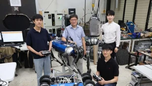 To koniec niezdarnych maszyn? Nowy robot sam uczy się chodzenia i skakania