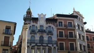Pomnik El Torico, Teruel, Hiszpania
