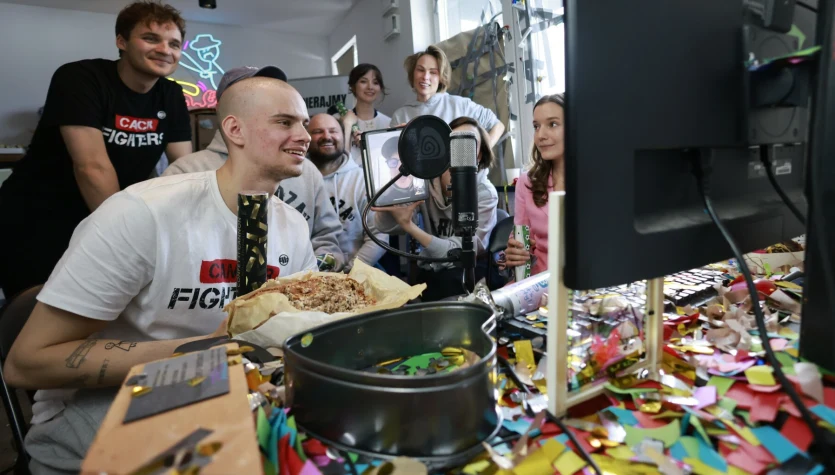 Rekordowy wynik w historii internetu. Znamy ostateczną kwotę zbiórki Diss na raka Łatwoganga i Bedoesa 2115
