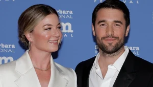 Emily VanCamp i Josh Bowman