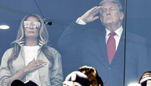 Tajemnicza postać za Melanią Trump na mundialu. Nie mogą jej rozpoznać