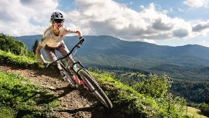 Lato pełne adrenaliny, widoków i sportowych wydarzeń na trasach PKL Bike Parks