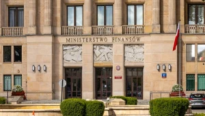 Przyszłoroczne pensje dla sfery budżetowej mają wzrosnąć o 3 proc. Ponieważ RDS nie doszła do porozumienia, decyzję podejmie rząd