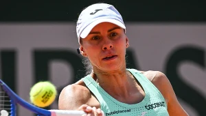 Linette grała z obrończynią tytułu. Deklasacja na starcie meczu w WTA 500