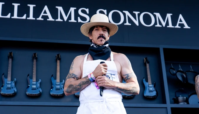 Spotyka się z gwiazdą rocka. Jest od niego młodsza o ponad 30 lat