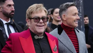 "Kruche piękno" od Eltona Johna i jego męża. Pokażą prywatne zdjęcia