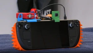 Zamontował paralizator w Steam Decku. Jako zabezpieczenie przed rodziną