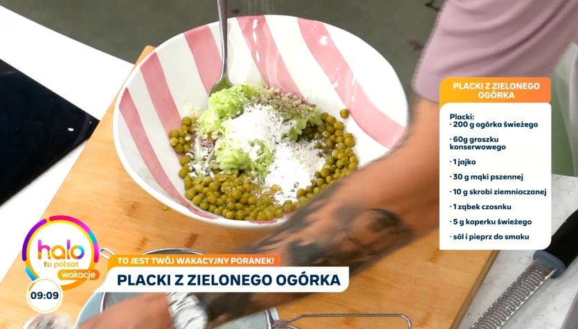Placki z zielonego ogórka z groszkiem konserwowym 