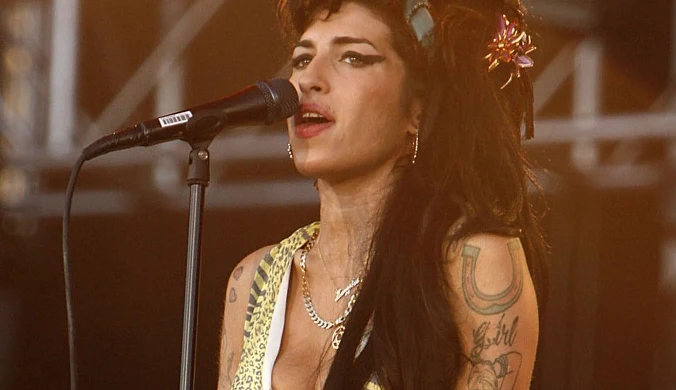 Ojciec Amy Winehouse przegrał w sądzie. Musi zapłacić potężną sumę