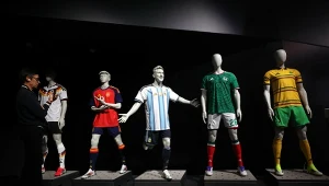 Mimo prognoz nawet 10 proc. wzrostu sprzedaży Adidas rekordowo traci na giełdzie