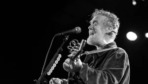 Glen Hansard miał 56 lat