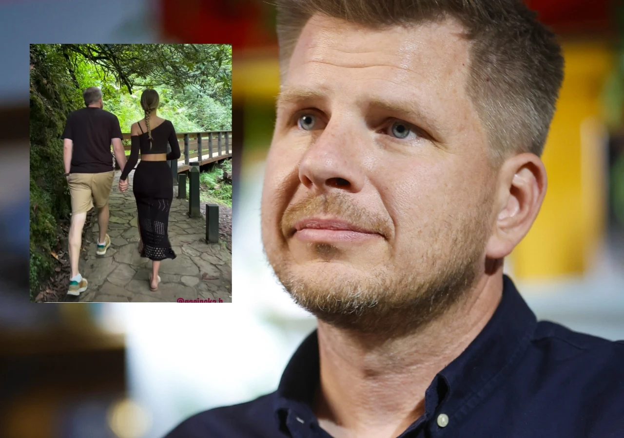 Zbliżenie na zamyślonego mężczyznę z krótkimi włosami i zarostem, a obok miniatura zdjęcia pary spacerującej alejką otoczoną zielenią.