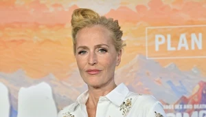 Gillian Anderson zachwyciła na premierze. Kwiatowa kreacja to hit