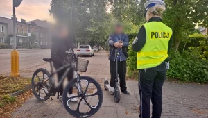Nowe przepisy mają poprawić bezpieczeństwo rowerzystów i korzystających z hulajnóg