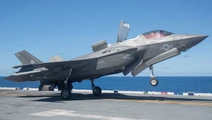 Myśliwiec F-35 runął na ziemię. W sieci pojawiło się nagranie