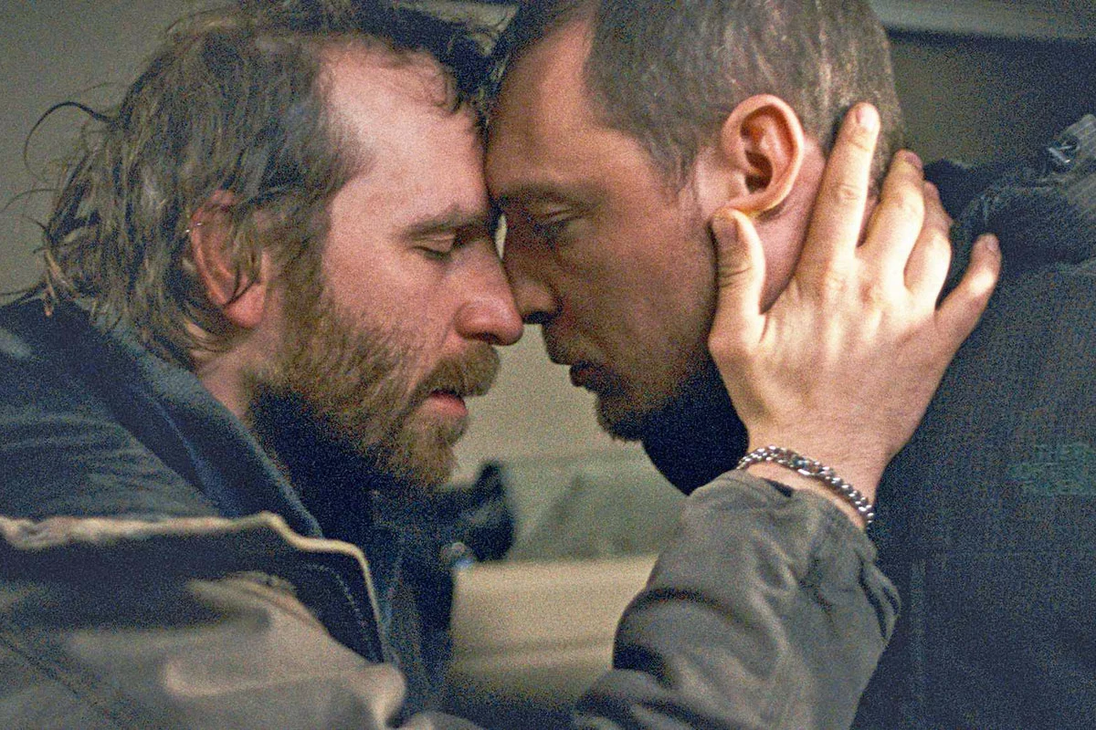 Kadr z filmu "Flesh and Fuel"