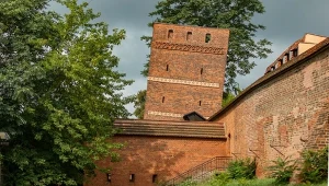 Krzywa wieża - jeden z najbardziej charakterystycznych punktów Torunia.