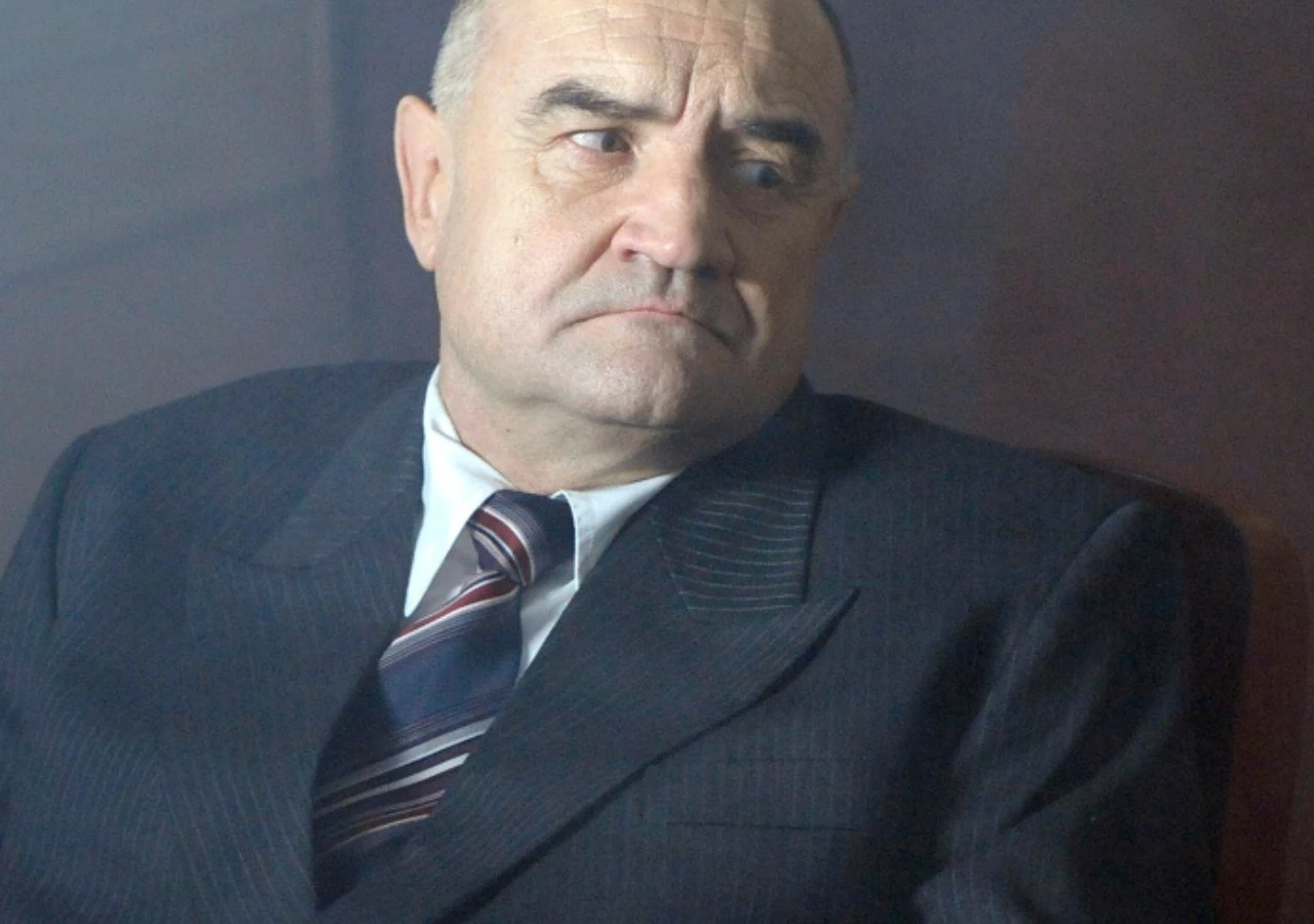 Joachim Lamża Aktor Joachim Lamża w eleganckiej stylizacji.