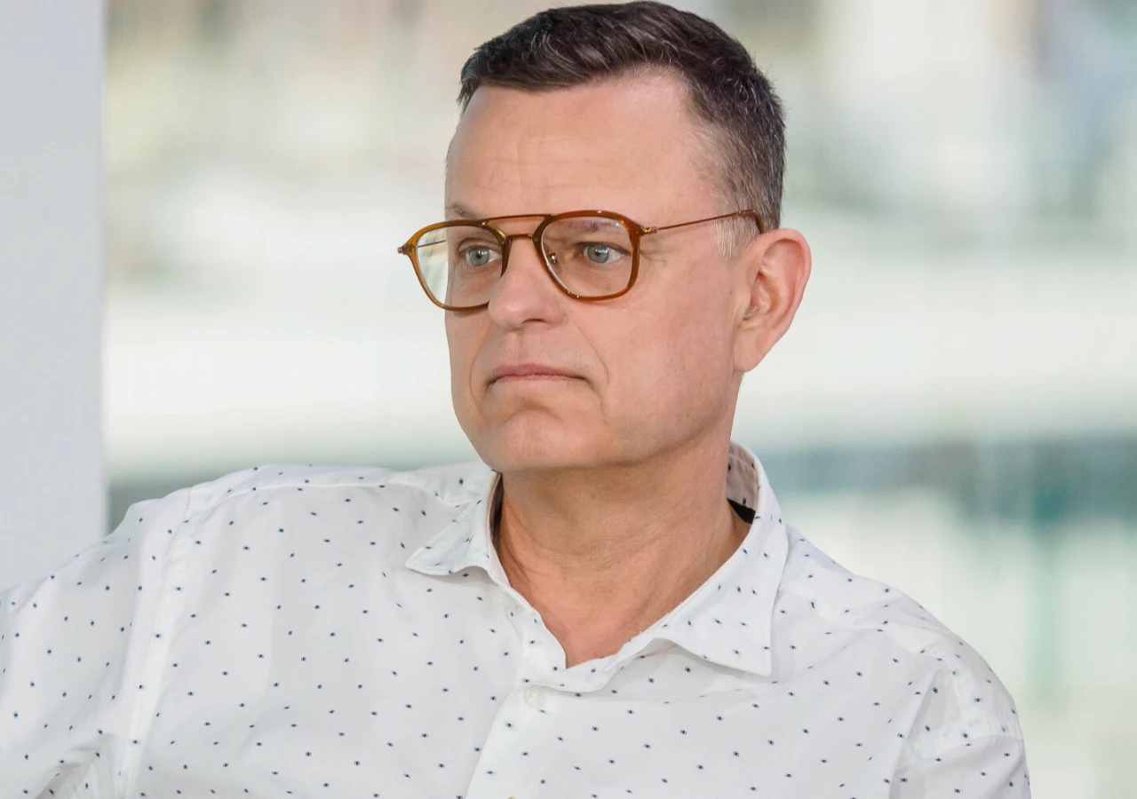 Andrzej Morozowski w "Dzień dobry TVN" Dziennikarz Andrzej Morozowski z kanału TVN24, który zmarł 4 sierpnia 2026 roku.