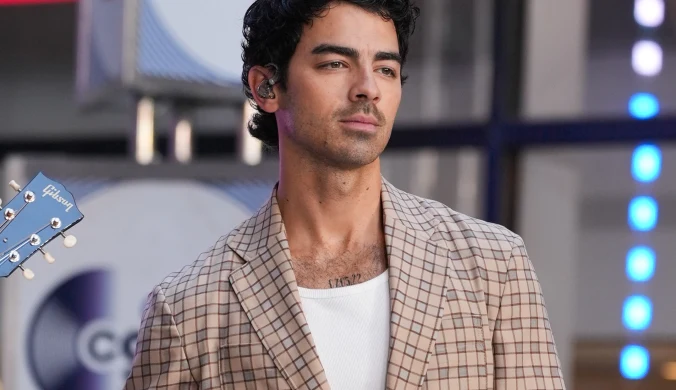 Joe Jonas jako pierwszy z braci spróbował swoich sił solo. Sromotna porażka zmusiła go do zwrócenia się po pomoc