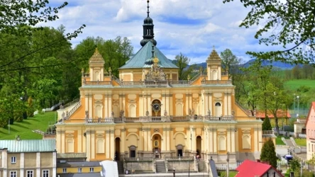 Bazylika w Wambierzycach - cel pielgrzymów i atrakcja turystyczna