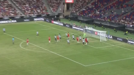 Bayern Monachium triumfuje w towarzyskim starciu z Aston Villą. WIDEO