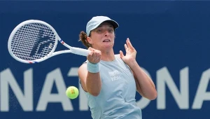 Kiedy Świątek gra z Kostiuk? O której mecz? WTA Toronto [TRANSMISJA]