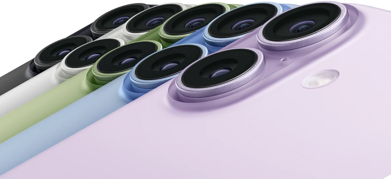 iPhone 17 ustanowi rekord, którego nie pobił żaden telefon Apple od 15 lat. Rząd iPhone’ów 17 w pastelowych kolorach, widoczne podwójne aparaty i diody błyskowe.
