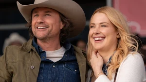 "Virgin River": Martin Henderson, Alexandra Breckenridge