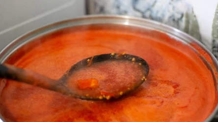 Zupa pomidorowa. 