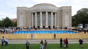 Basen pod teatrem Volksbühne am Rosa-Luxemburg-Platz w Berlinie